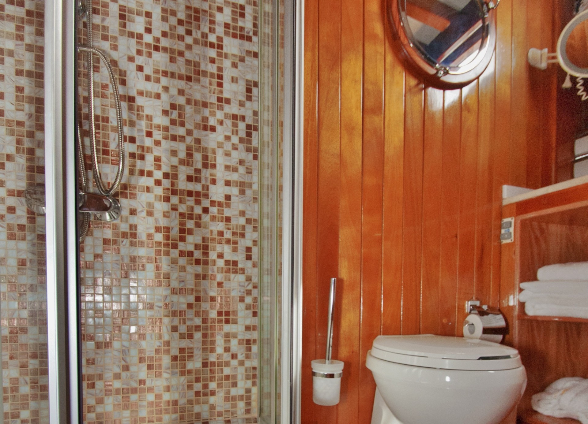 fortuna_luxury_gulet_-_superior_double_bathroom_1