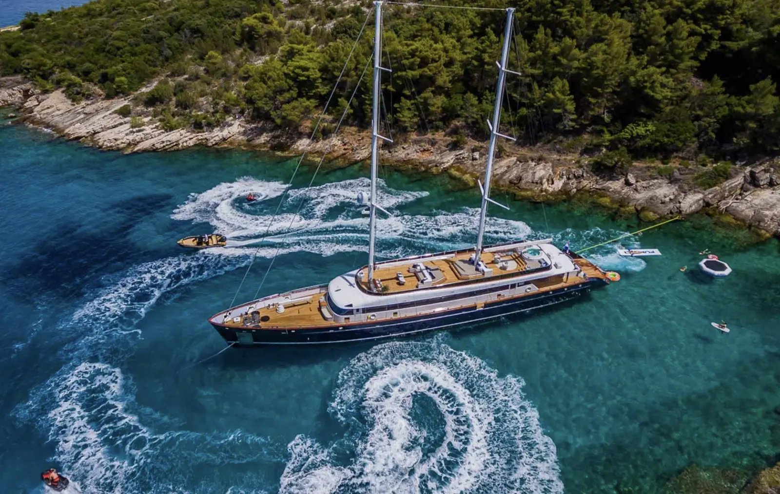 water_sports_on_a_yacht_in_croatia