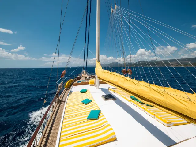 parss_luxury_gulet_-_deck_1