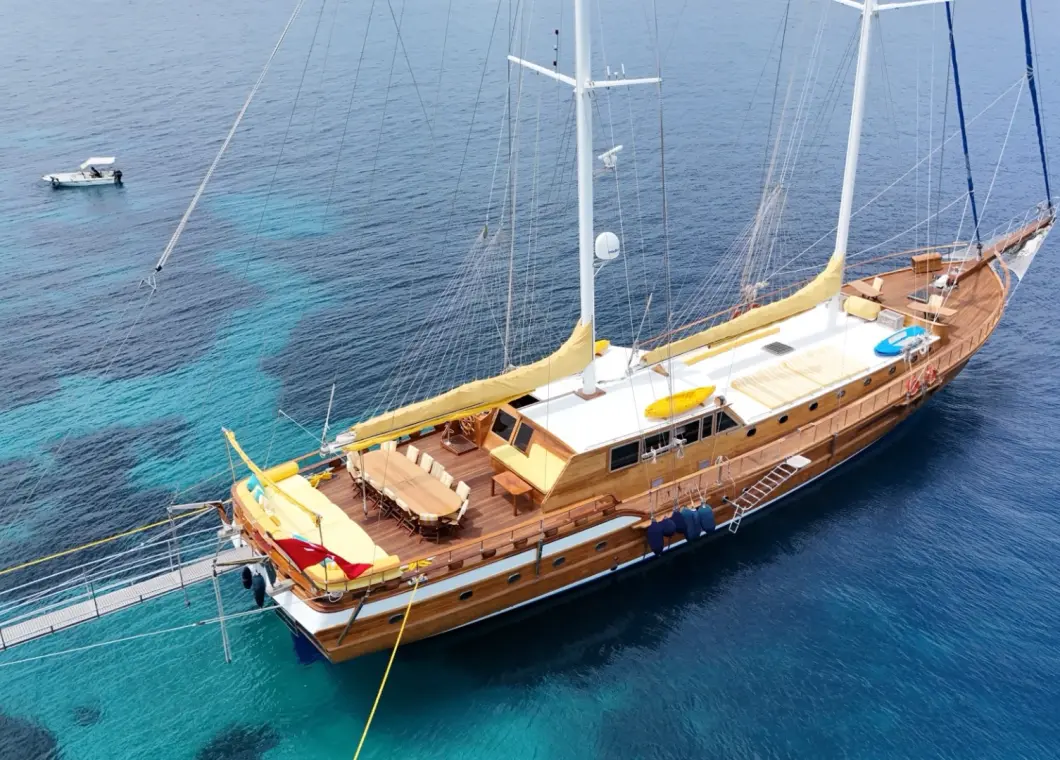 parss_luxury_gulet_-_exterior_10