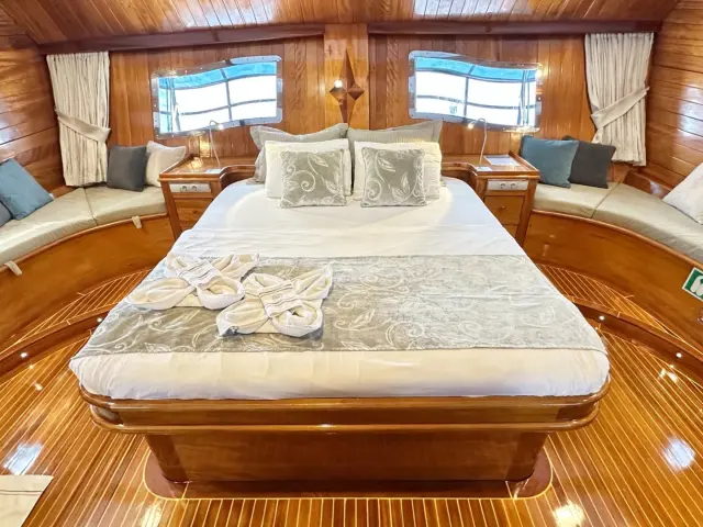 parss_luxury_gulet_-_grand_master_cabin_4
