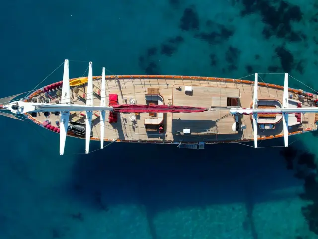 contact-yachts-casa-dell-arte_0009