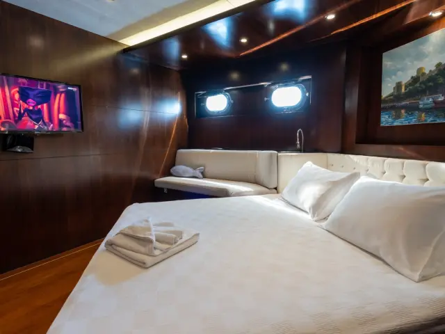 contact-yachts-casa-dell-arte_0014