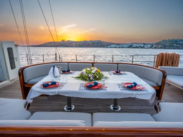 contact-yachts-casa-dell-arte_0026