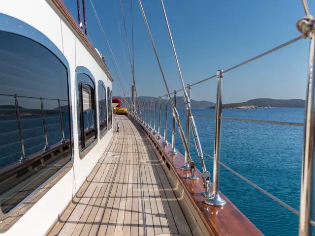 contact-yachts-casa-dell-arte_0034