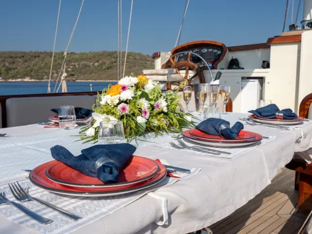 contact-yachts-casa-dell-arte_0036