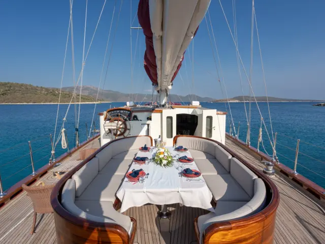 contact-yachts-casa-dell-arte_0043