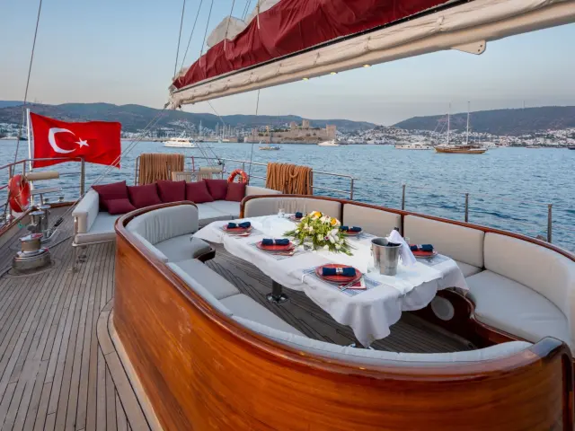 contact-yachts-casa-dell-arte_0045