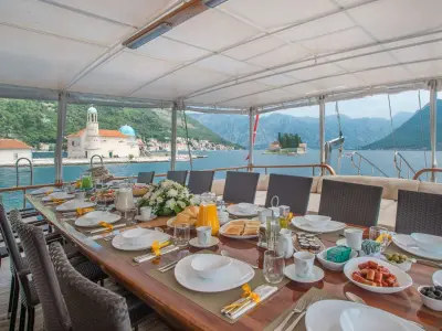 contact-yachts-sadri-usta-1_0013