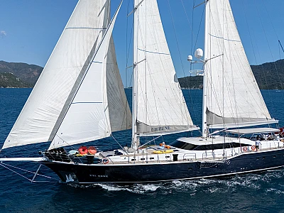 ubi_bene_sailing_yacht