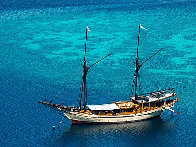 contact-yachts-silolona-9-1