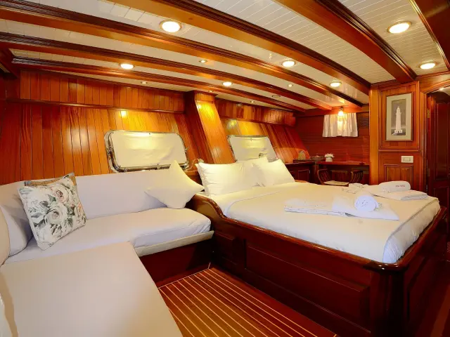 contact-yachts-ecce-navigo-006