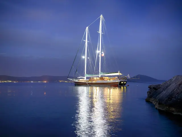 contact-yachts-ecce-navigo-011