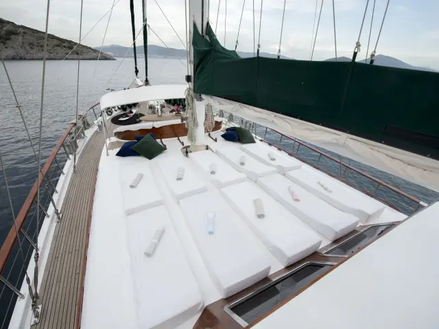 contact-yachts-ecce-navigo-016