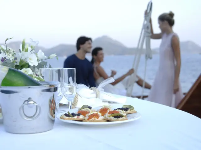 contact-yachts-ecce-navigo-018