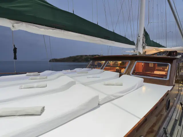 contact-yachts-ecce-navigo-023