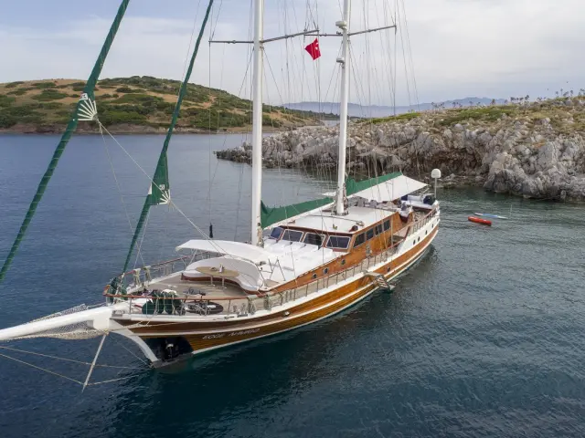 contact-yachts-ecce-navigo-049