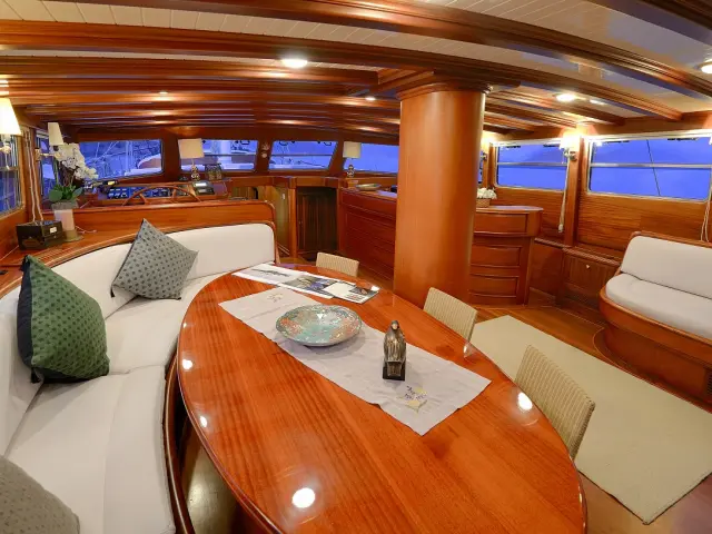 contact-yachts-ecce-navigo-050