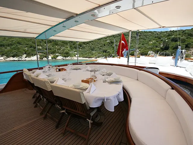 CANER IV luxury gulet for cruise in Turkey