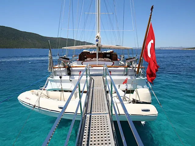 CANER IV luxury gulet for cruise in Turkey
