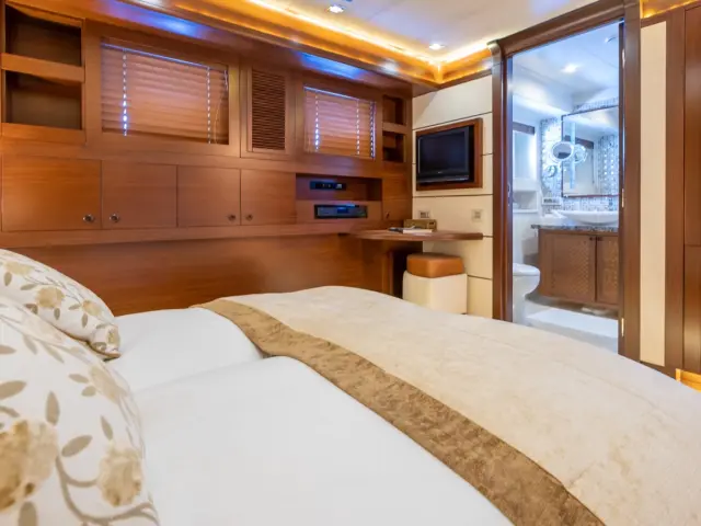 contact-yachts-daima_0004