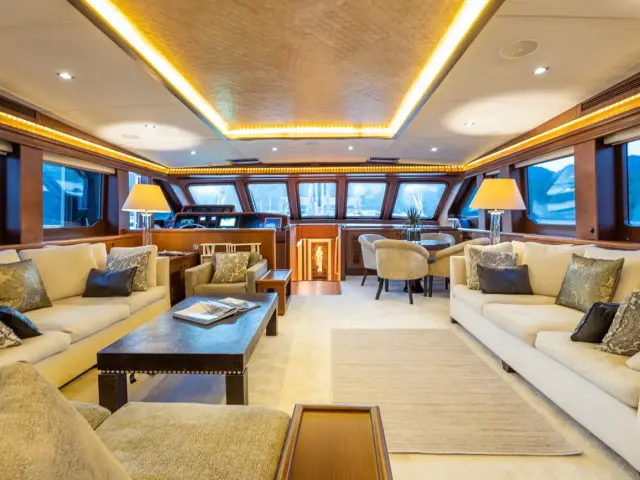 contact-yachts-daima_0017