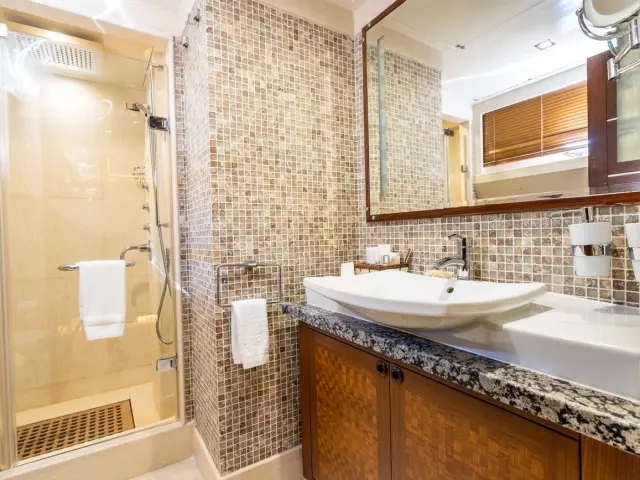 contact-yachts-daima_0026