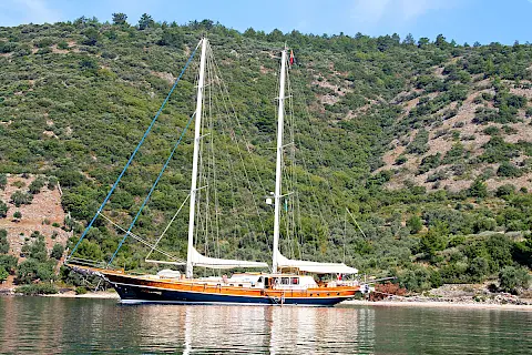 KAYA GUNERI IV Gulet for 12 Guests | Top Wooden Yacht in Turkey