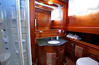 KAYA GUNERI IV Gulet for 12 Guests | Top Wooden Yacht in Turkey