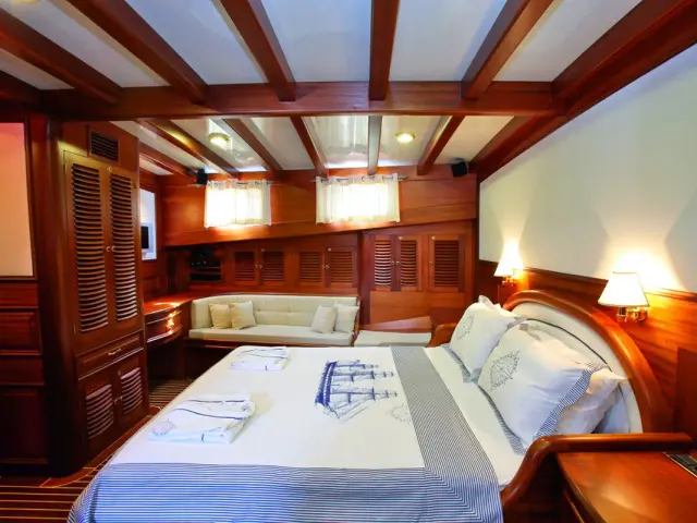 KAYA GUNERI IV Gulet for 12 Guests | Top Wooden Yacht in Turkey