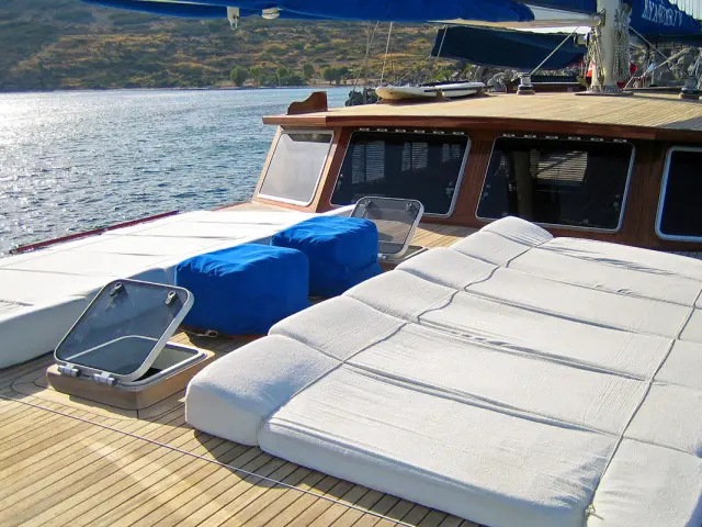 KAYA GUNERI IV Gulet for 12 Guests | Top Wooden Yacht in Turkey