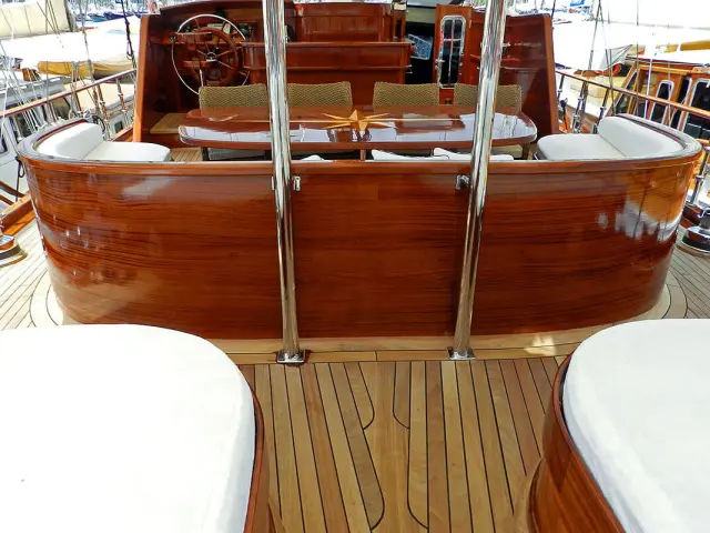 KAYA GUNERI PLUS Gulet with 6 cabins for 12 guests for charter in Turkey