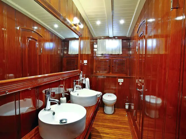 KAYA GUNERI PLUS Gulet with 6 cabins for 12 guests for charter in Turkey