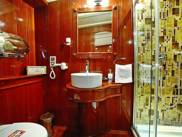 KAYA GUNERI PLUS Gulet with 6 cabins for 12 guests for charter in Turkey