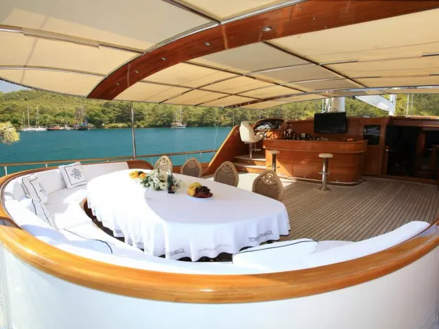 gulet-kaya-guneri-v-001