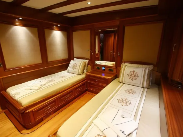 gulet-kaya-guneri-v-009