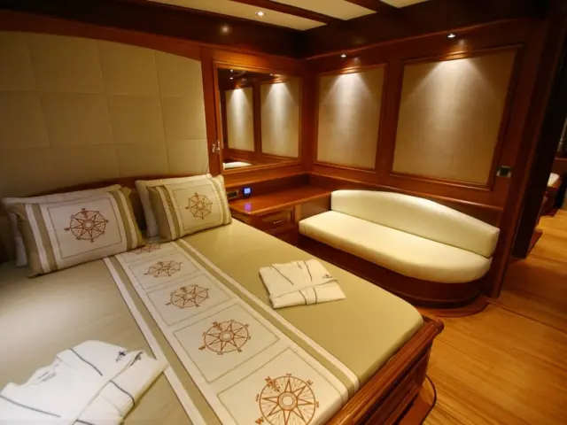 gulet-kaya-guneri-v-013