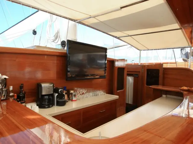 gulet-kaya-guneri-v-014