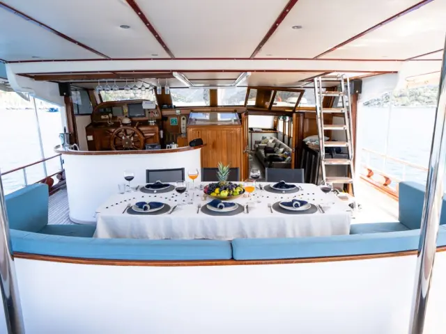 gulet-white-swan-009