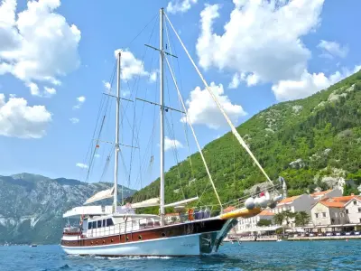 Sail in Croatia with charter gulet WHITE SWAN - Yachting Vacations with Gulet!