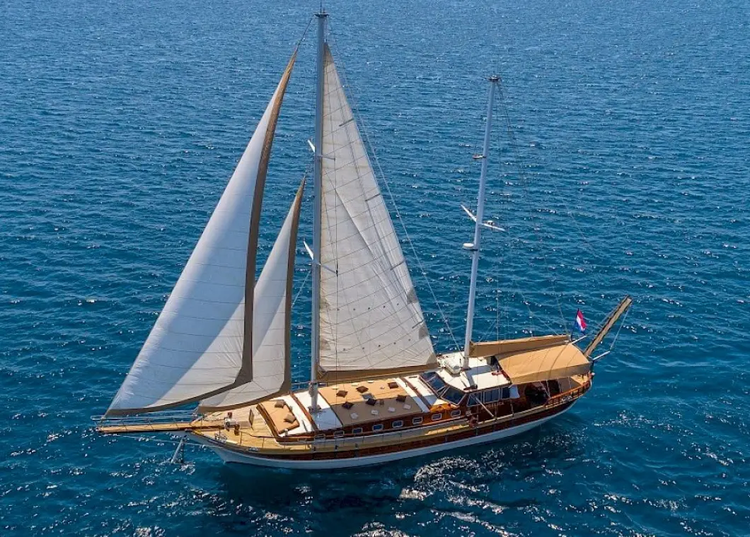 Elegant sailing experience with gulet ANGELICA in Croatia