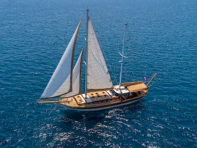 Elegant sailing experience with gulet ANGELICA in Croatia
