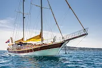 Elegant sailing experience with gulet ANGELICA in Croatia