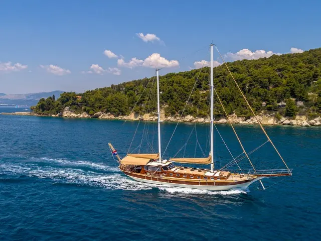 Elegant sailing experience with gulet ANGELICA in Croatia