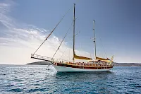 Elegant sailing experience with gulet ANGELICA in Croatia