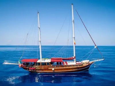 Italian gulet LATIFE SULTAN for beautiful charter in Sicily, Italy