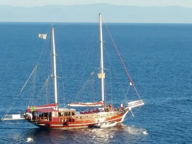 Italian gulet LATIFE SULTAN for beautiful yacht charter in Sicily, Italy