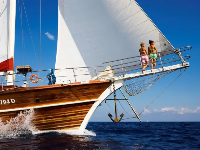 Italian gulet LATIFE SULTAN for beautiful yacht charter in Sicily, Italy