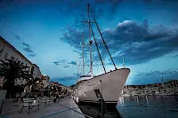 AIAXAIA Super Luxury Yacht Vacation in Croatia