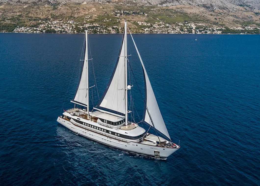 AIAXAIA Super Luxury Yacht Vacation in Croatia